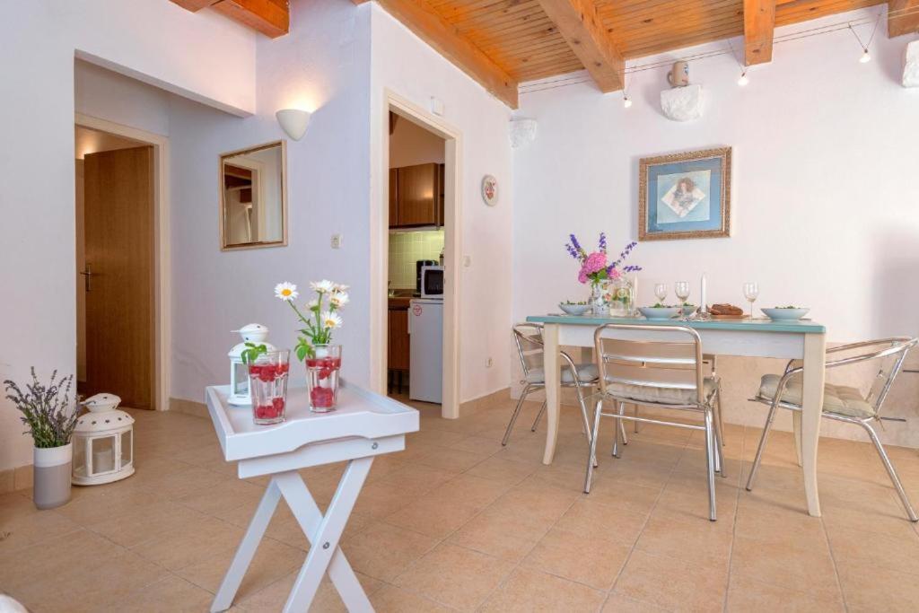 Fortezza - Hvar Old Town Apartment フヴァル エクステリア 写真