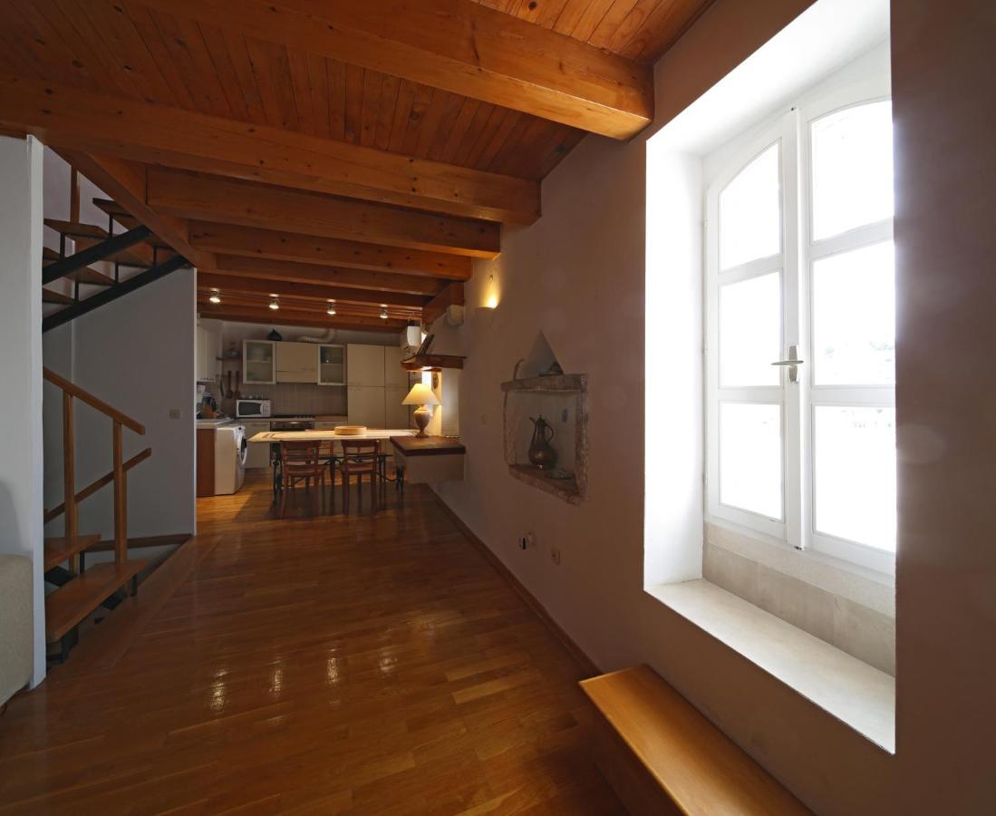 Fortezza - Hvar Old Town Apartment フヴァル エクステリア 写真