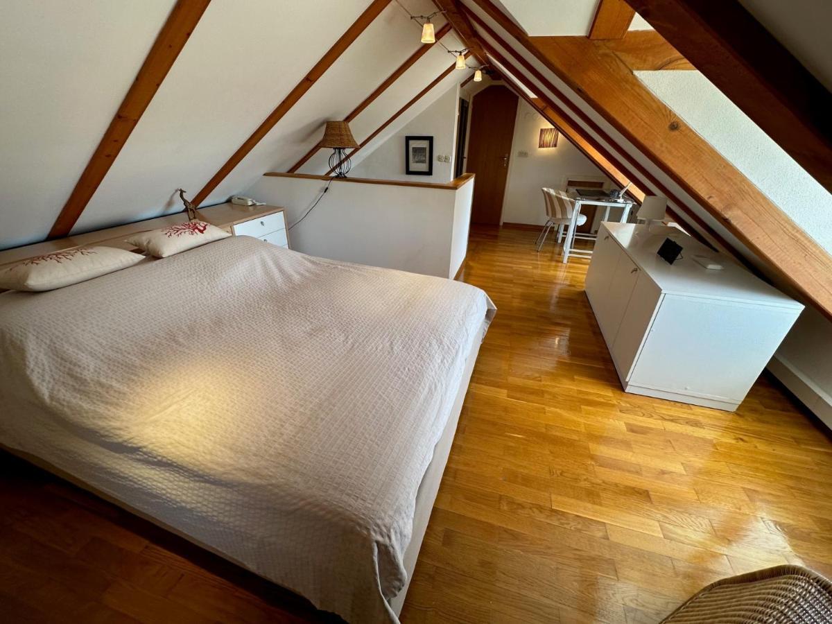 Fortezza - Hvar Old Town Apartment フヴァル エクステリア 写真