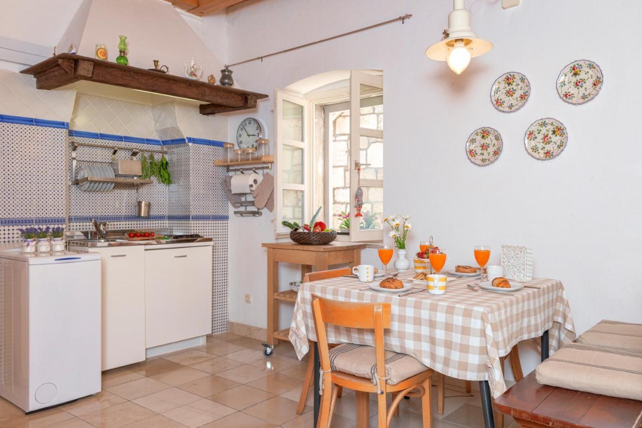 Fortezza - Hvar Old Town Apartment フヴァル エクステリア 写真