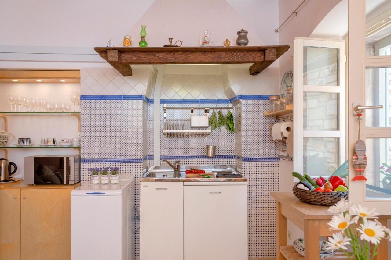 Fortezza - Hvar Old Town Apartment フヴァル エクステリア 写真