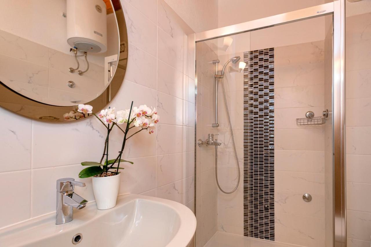 Fortezza - Hvar Old Town Apartment フヴァル エクステリア 写真