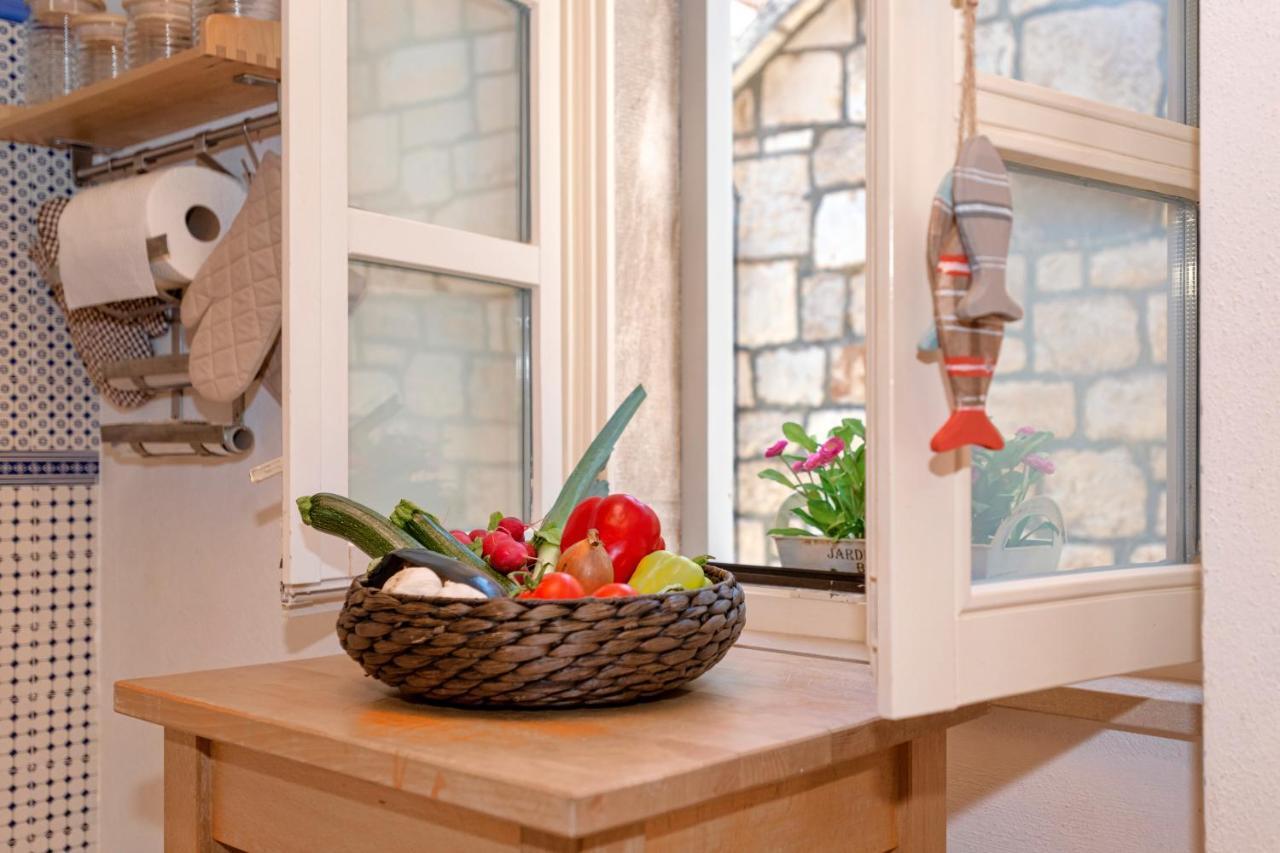 Fortezza - Hvar Old Town Apartment フヴァル エクステリア 写真